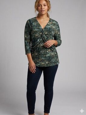 👗Reba Black and Tan Twist-Front Women's Top